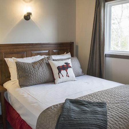 Yamnuska Suites キャンモア エクステリア 写真